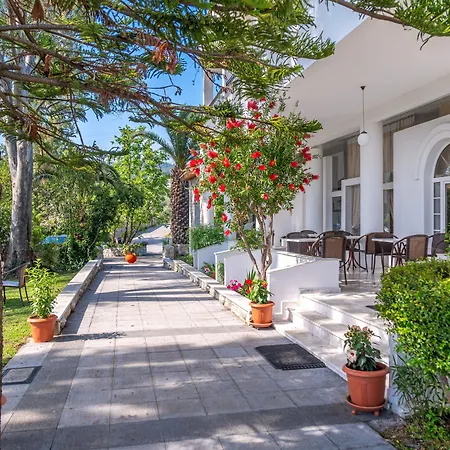 Arco Hotel